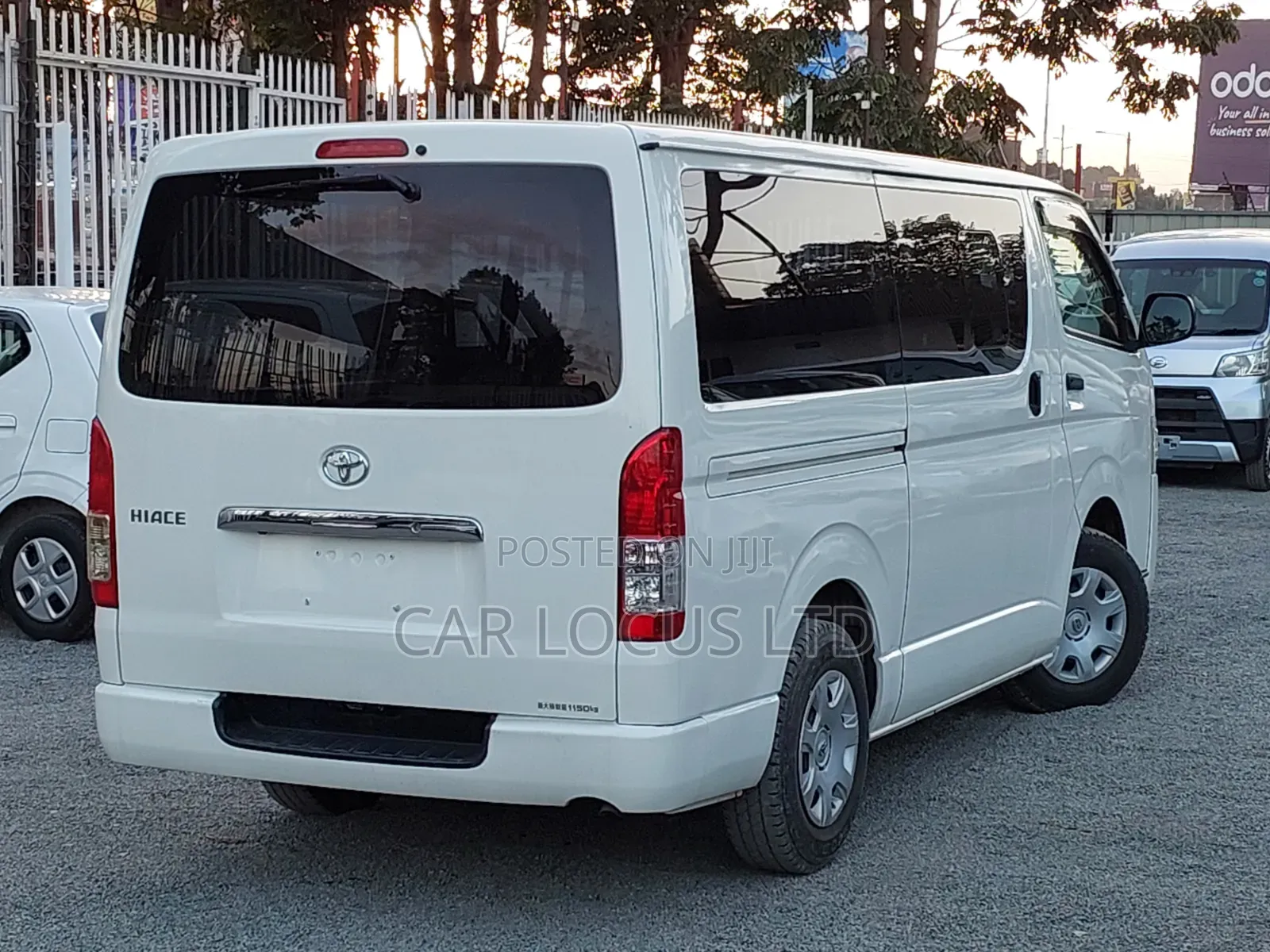Toyota HiAce 2019 White