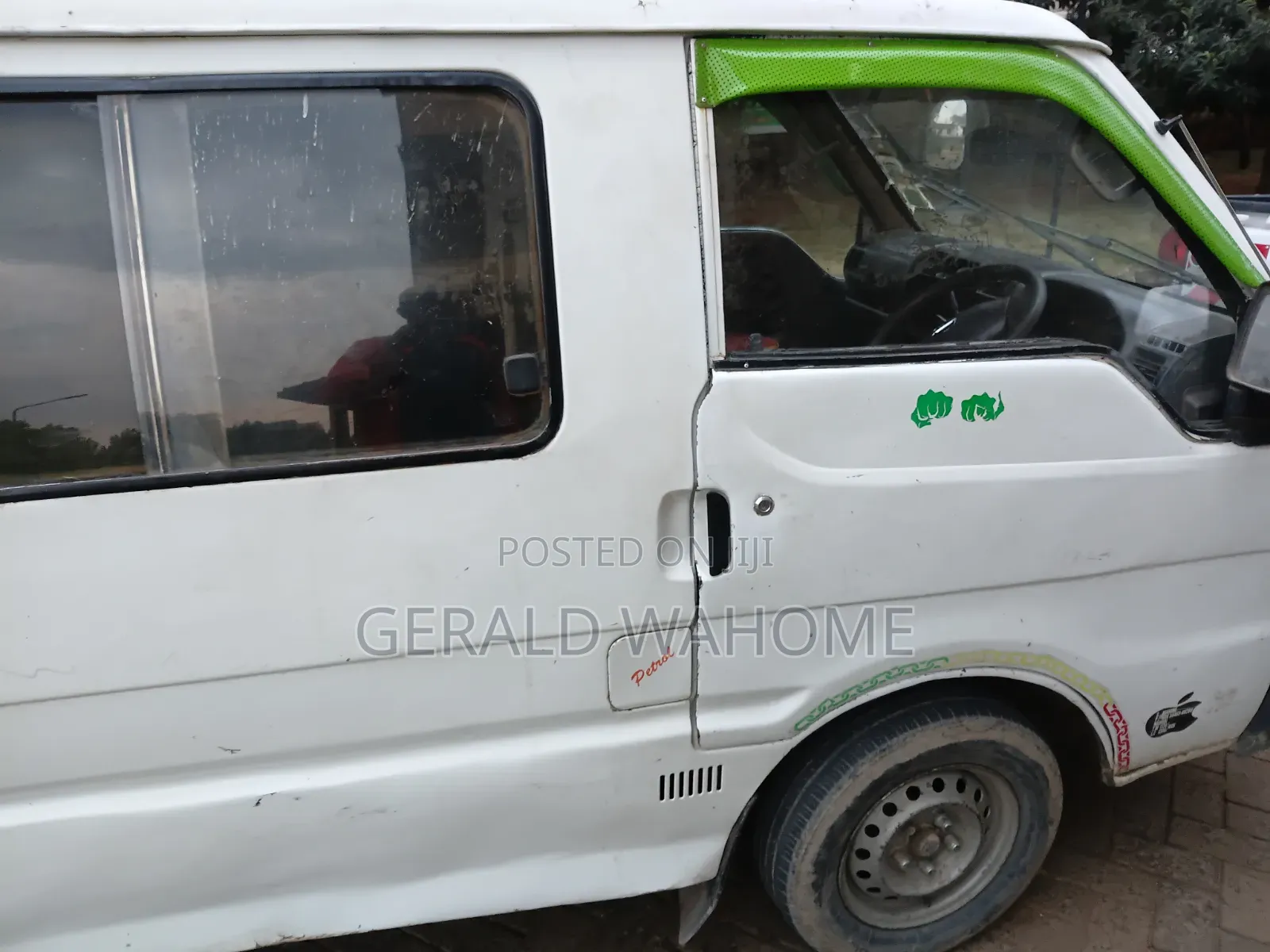 Nissan Vanette 2005 White
