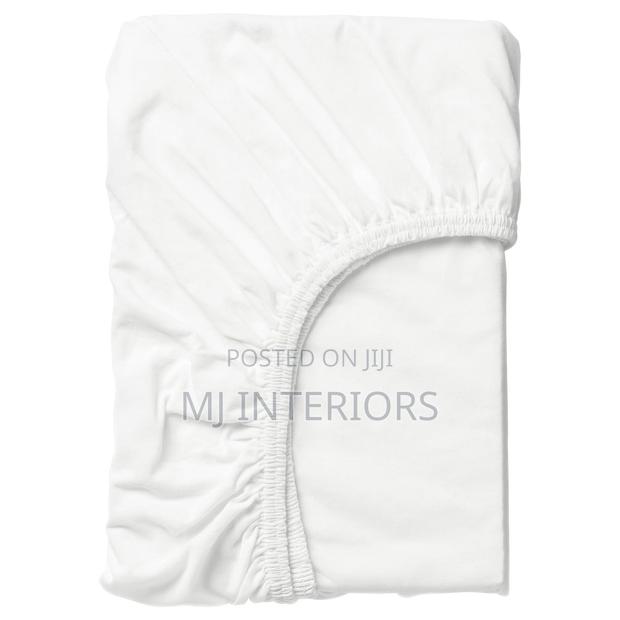 Soft Durable Striped Fitted Bedsheets - thumbnail 2