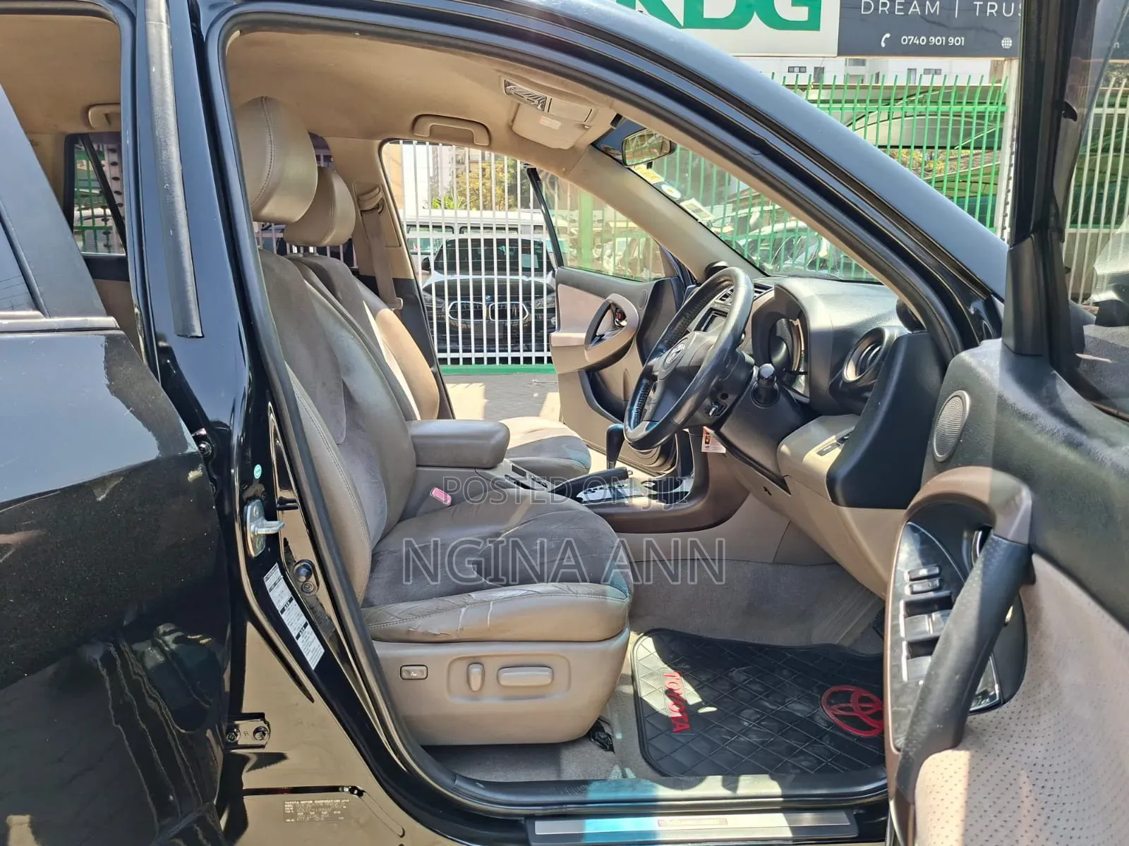 Toyota Vanguard 2008 Black