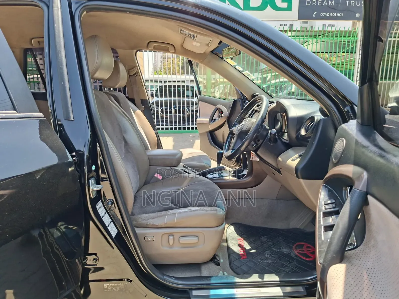 Toyota Vanguard 2008 Black