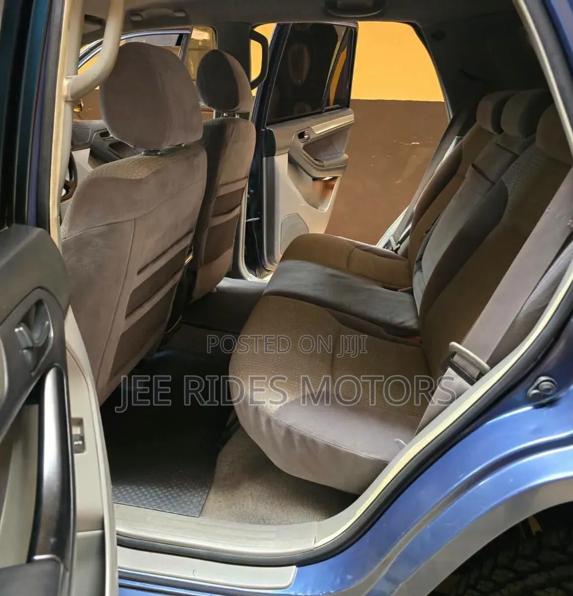 Toyota Hilux Surf 2002 Blue