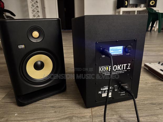KRK Rokit 7 Active 2-Way Powered Studio Monitor - thumbnail 2
