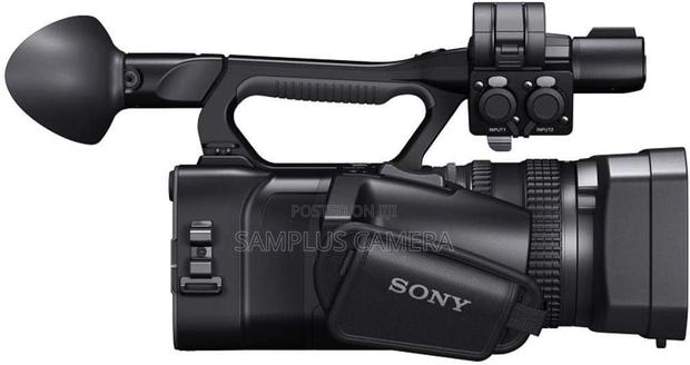 Sony HXR-NX100 Professional Compact Camcorder - thumbnail 2