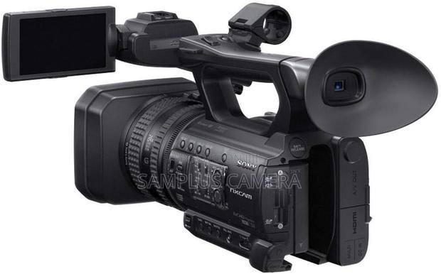 Sony HXR-NX100 Professional Compact Camcorder - thumbnail 3