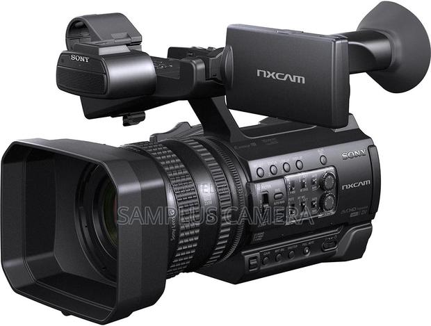 Sony HXR-NX100 Professional Compact Camcorder - thumbnail 4