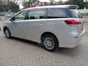 Toyota Wish 2011 White