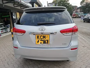 Toyota Wish 2011 White