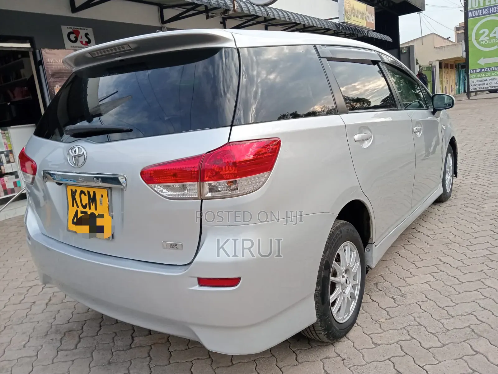Toyota Wish 2011 White