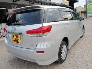 Toyota Wish 2011 White