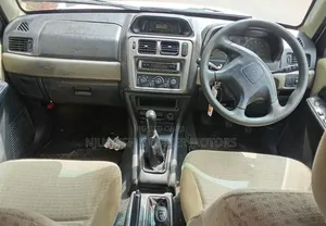 Mitsubishi Pajero 2005 White