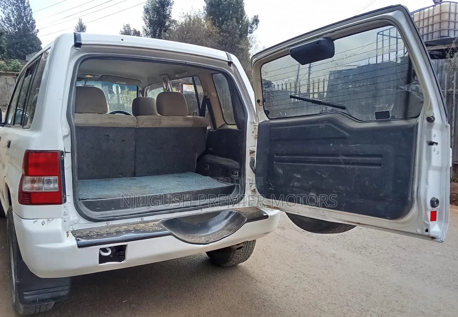 Mitsubishi Pajero 2005 White