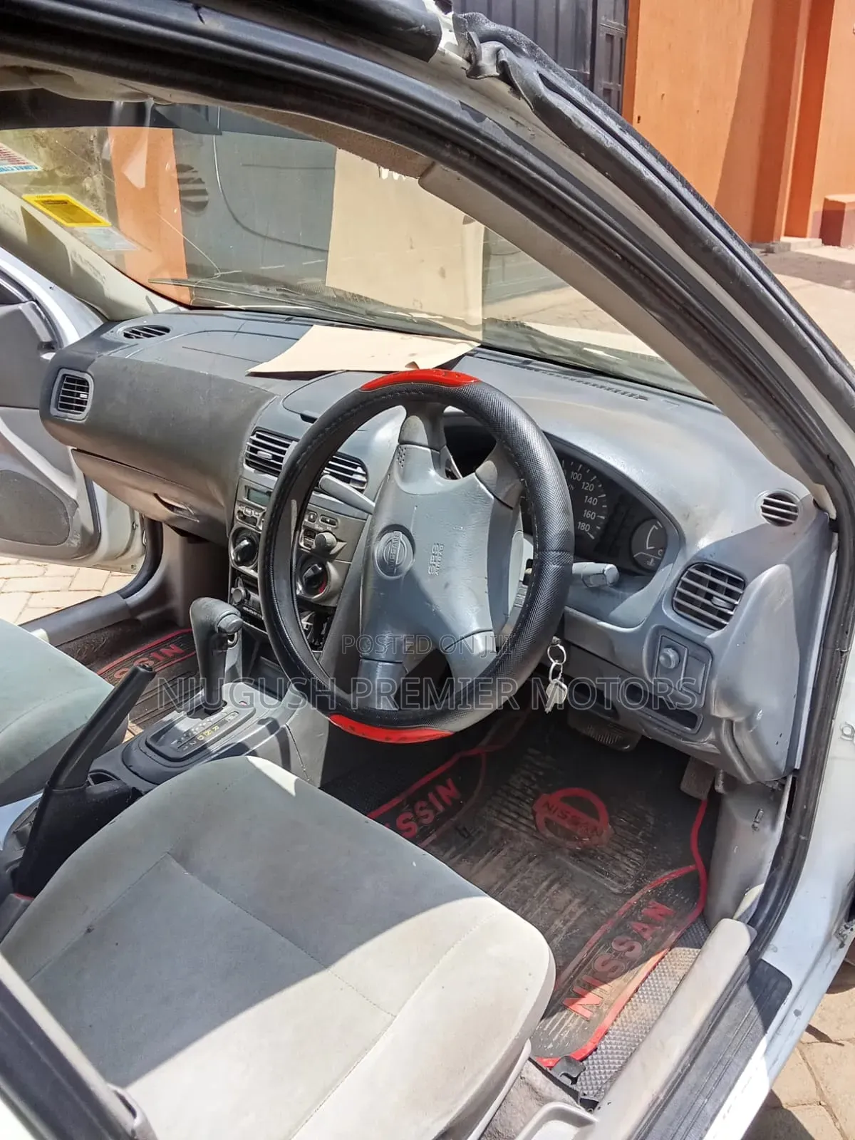 Nissan Sunny 2002 White