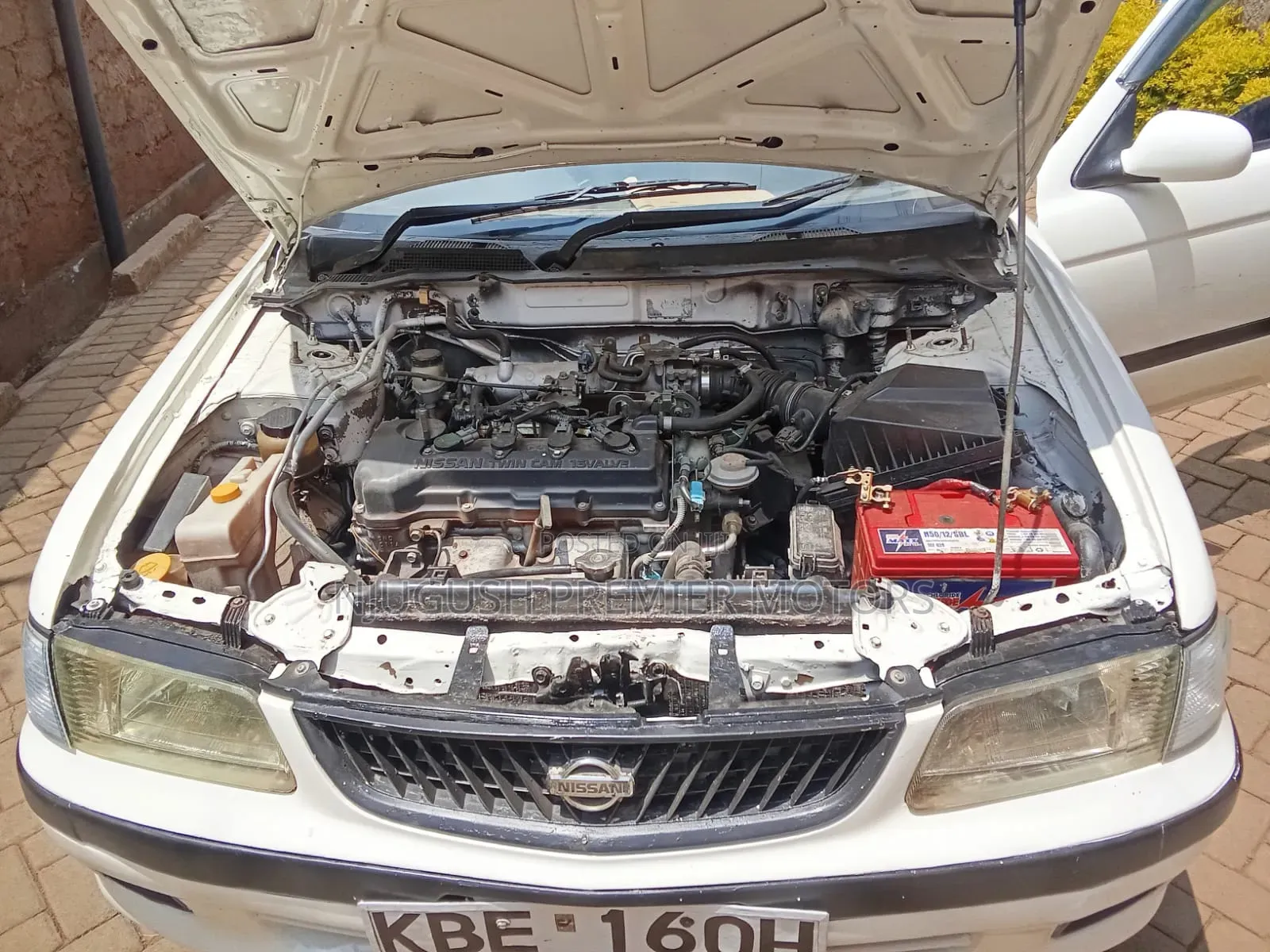 Nissan Sunny 2002 White