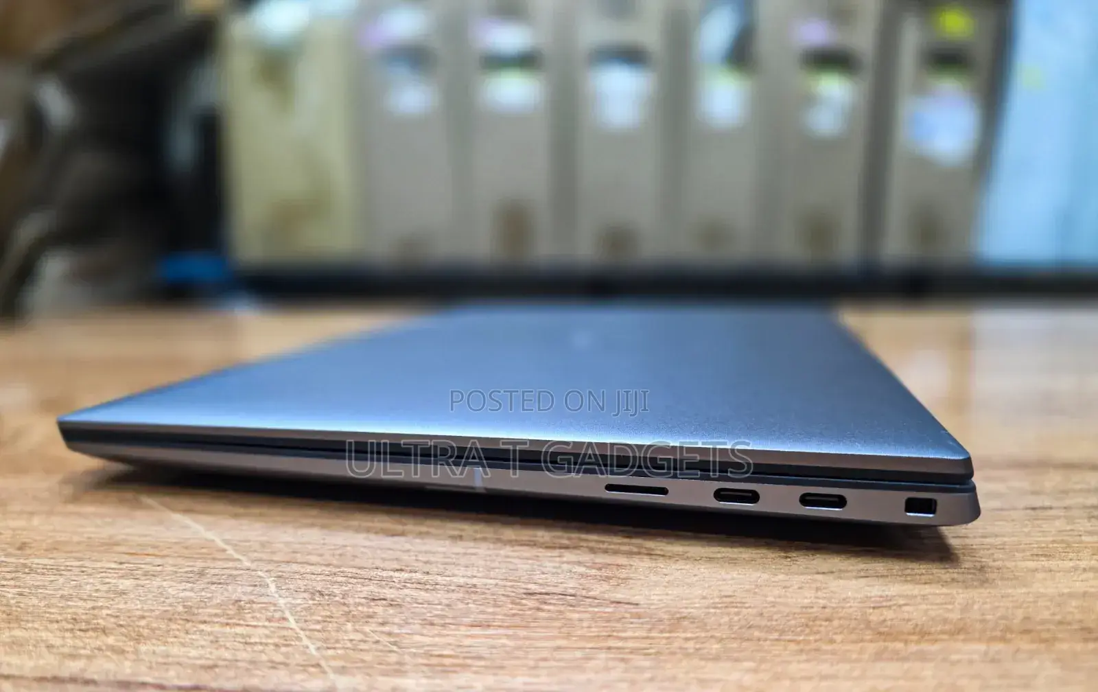 Laptop Dell Precision 5490 32GB Intel Core Ultra 9 SSD 1T