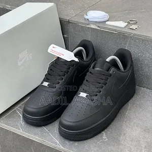 NIKE AIR FORCE LOWS, Triple White Triple White