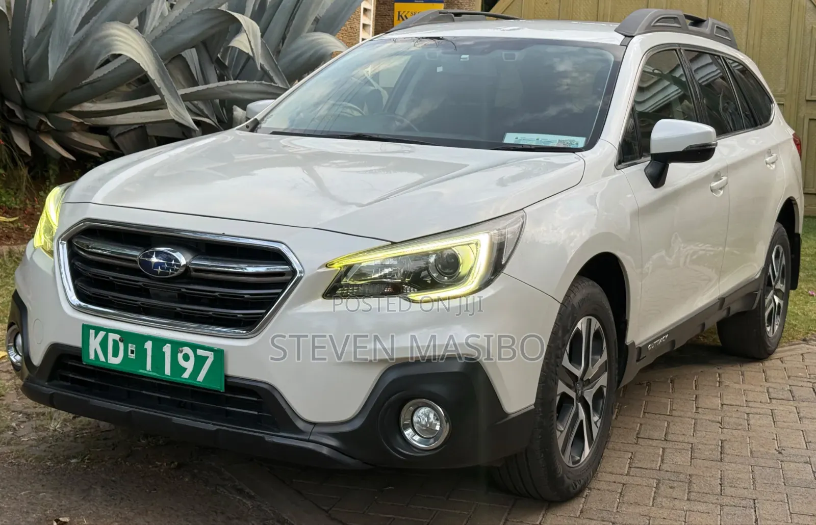 Subaru Outback 2018 White