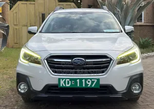 Subaru Outback 2018 White
