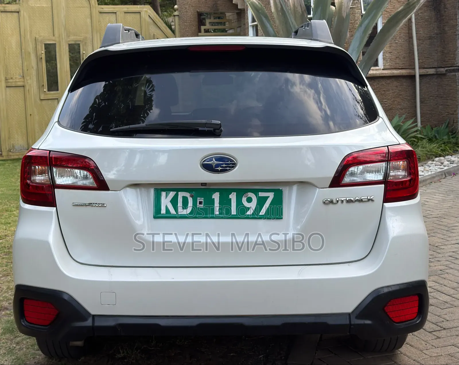 Subaru Outback 2018 White
