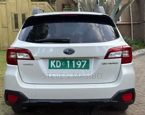 Subaru Outback 2018 White