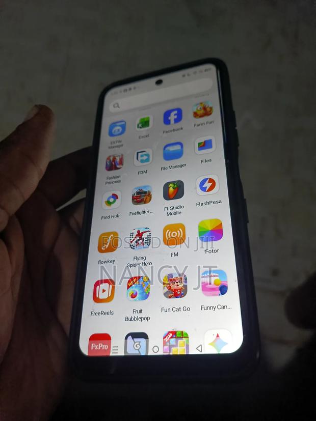 Infinix Hot 60i 256 GB Black - thumbnail 4