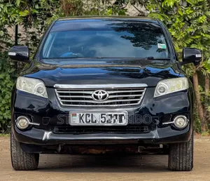 Toyota Vanguard 2011 Black