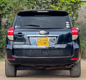Toyota Vanguard 2011 Black