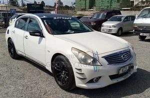 Nissan Skyline 2012 White