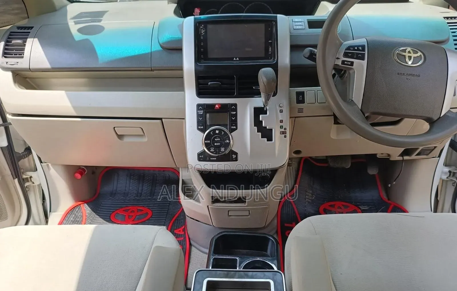 Toyota Noah 2011 White