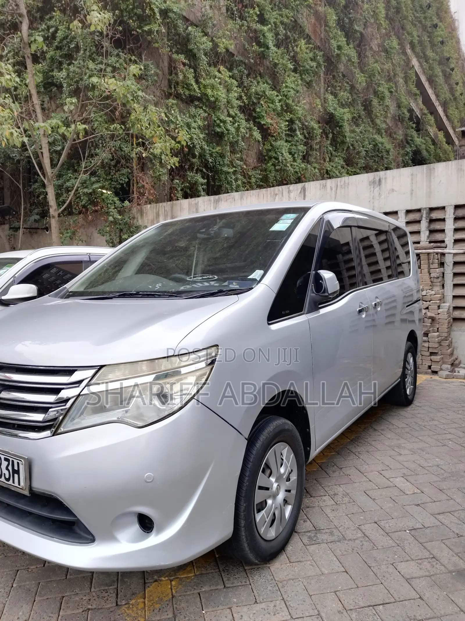 Nissan Serena 2015 Silver