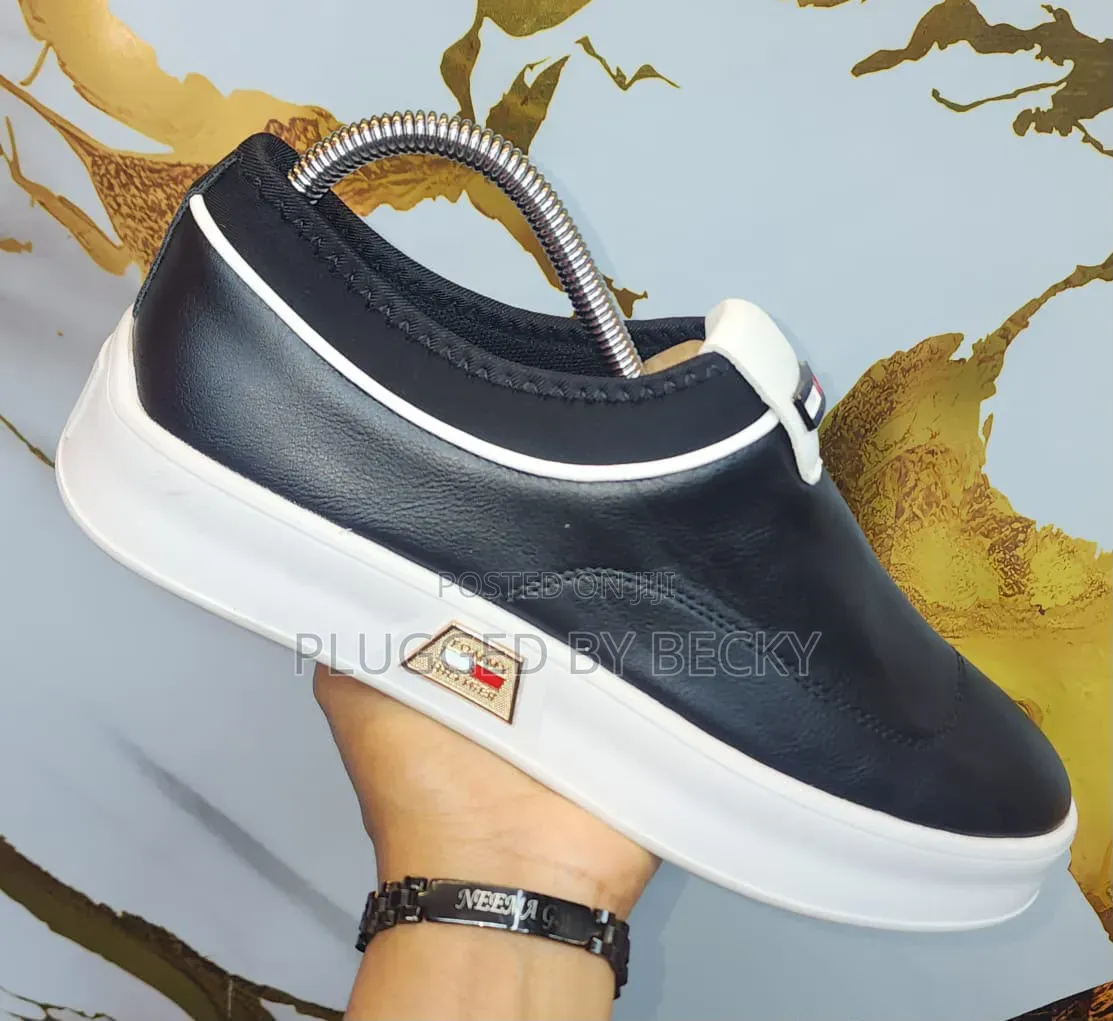 Classic Laceless Men's Shoes