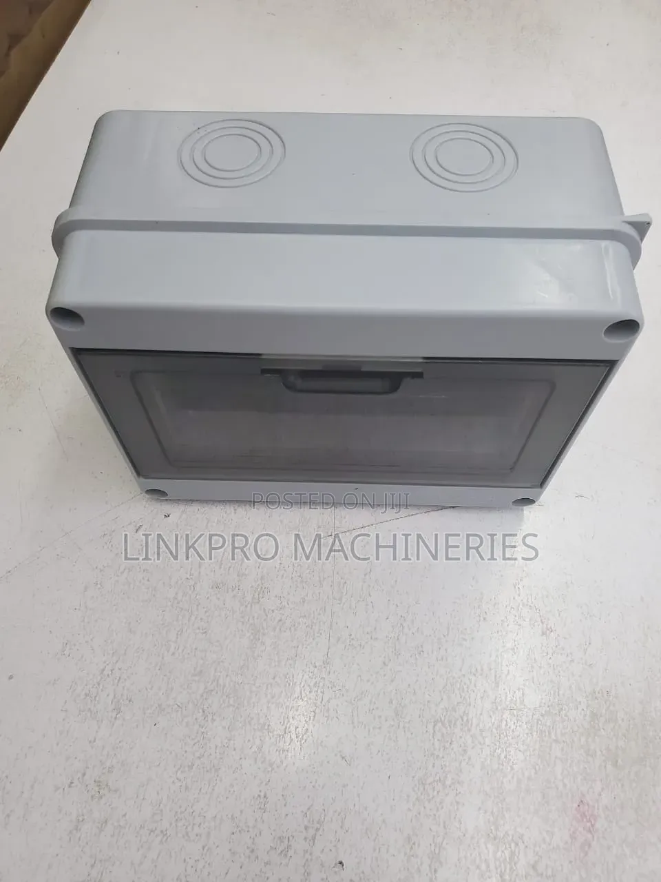 8 Way Combiner Box