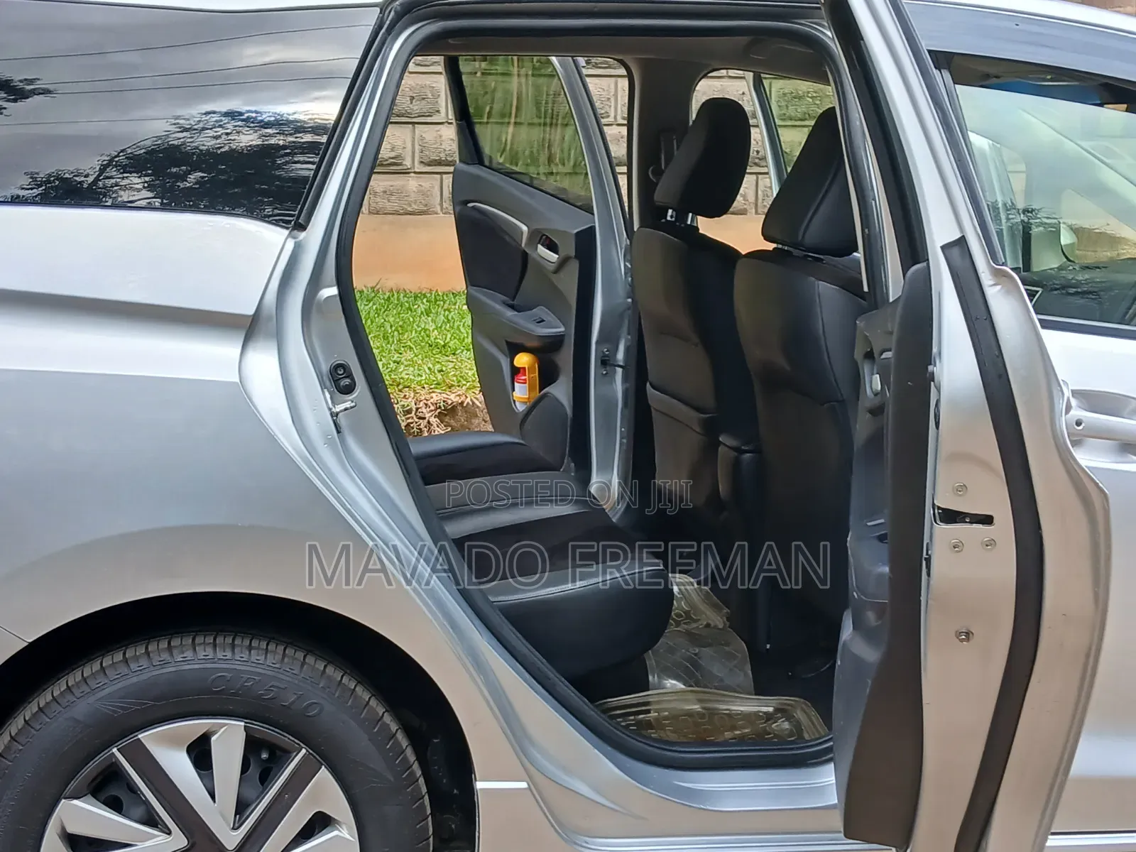 Honda Fit Shuttle 2016 Silver