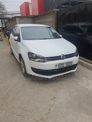 Volkswagen Polo 2011 White