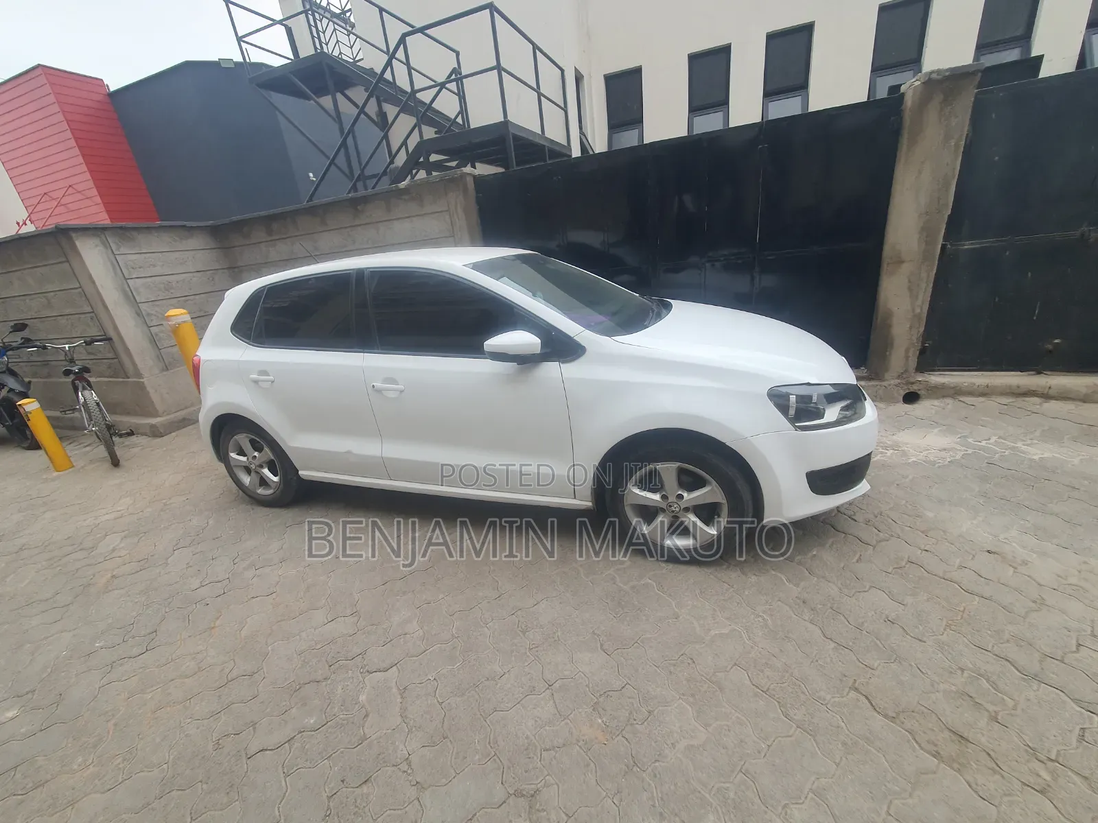 Volkswagen Polo 2011 White