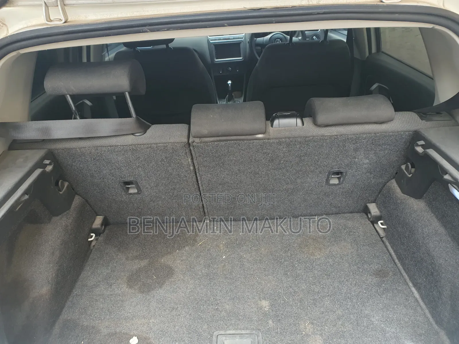 Volkswagen Polo 2011 White