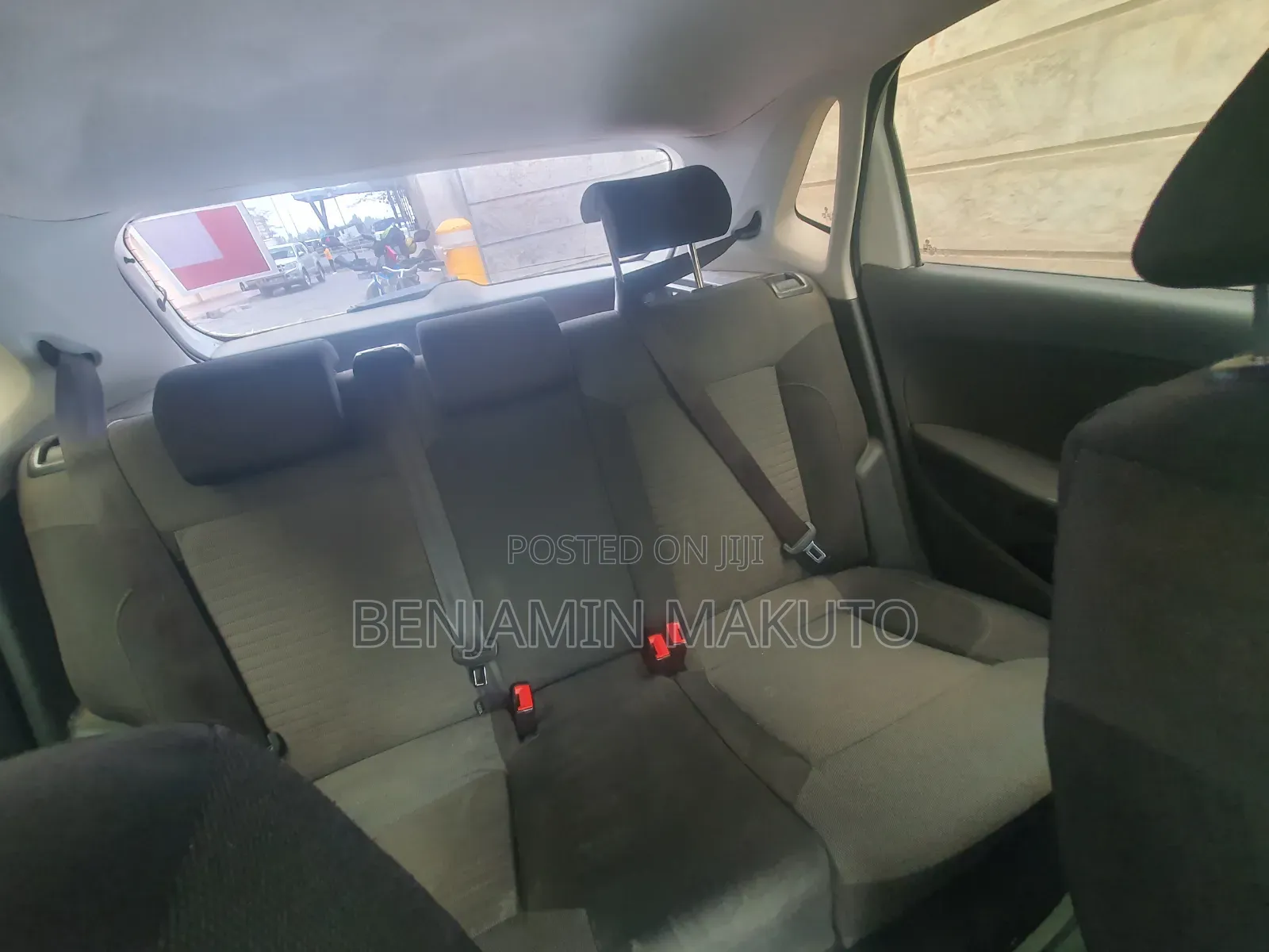 Volkswagen Polo 2011 White