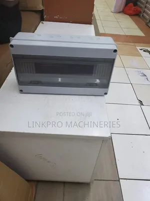 Leader 12 Way Combiner Box