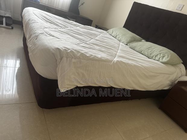 A Queen Size Bed Plus Matteress - thumbnail 4