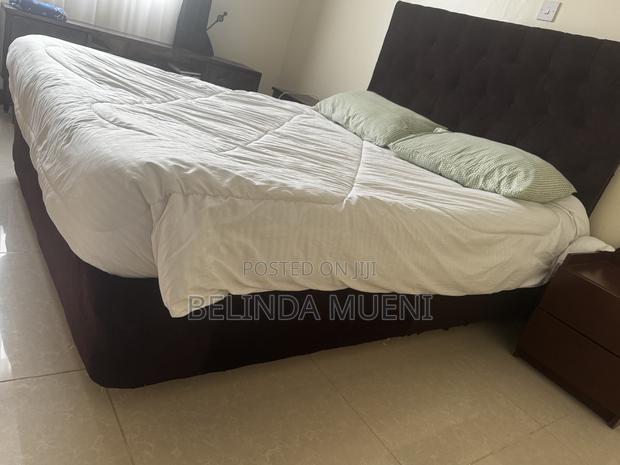 A Queen Size Bed Plus Matteress - thumbnail 5