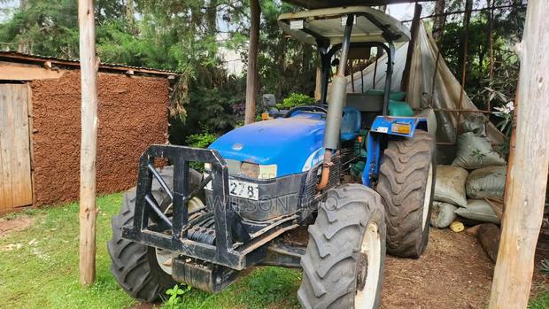 KTCB/T Newholland Tt 75 4wd
