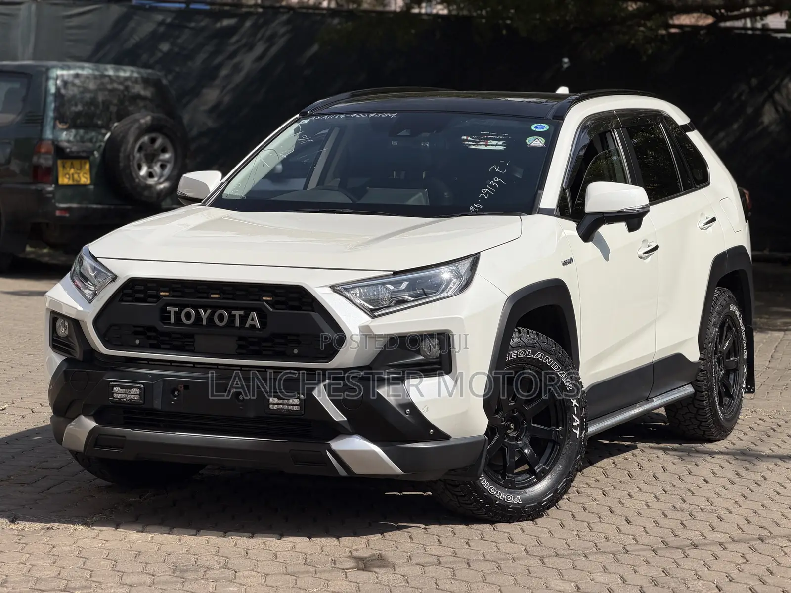 Toyota RAV4 Adventure 2019 White