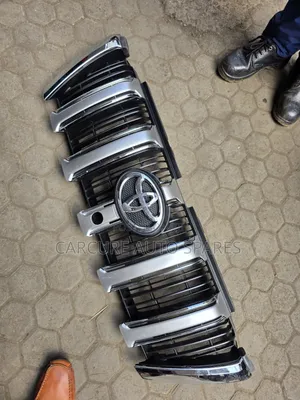 Prado 150 160 Grill With Camera Provision