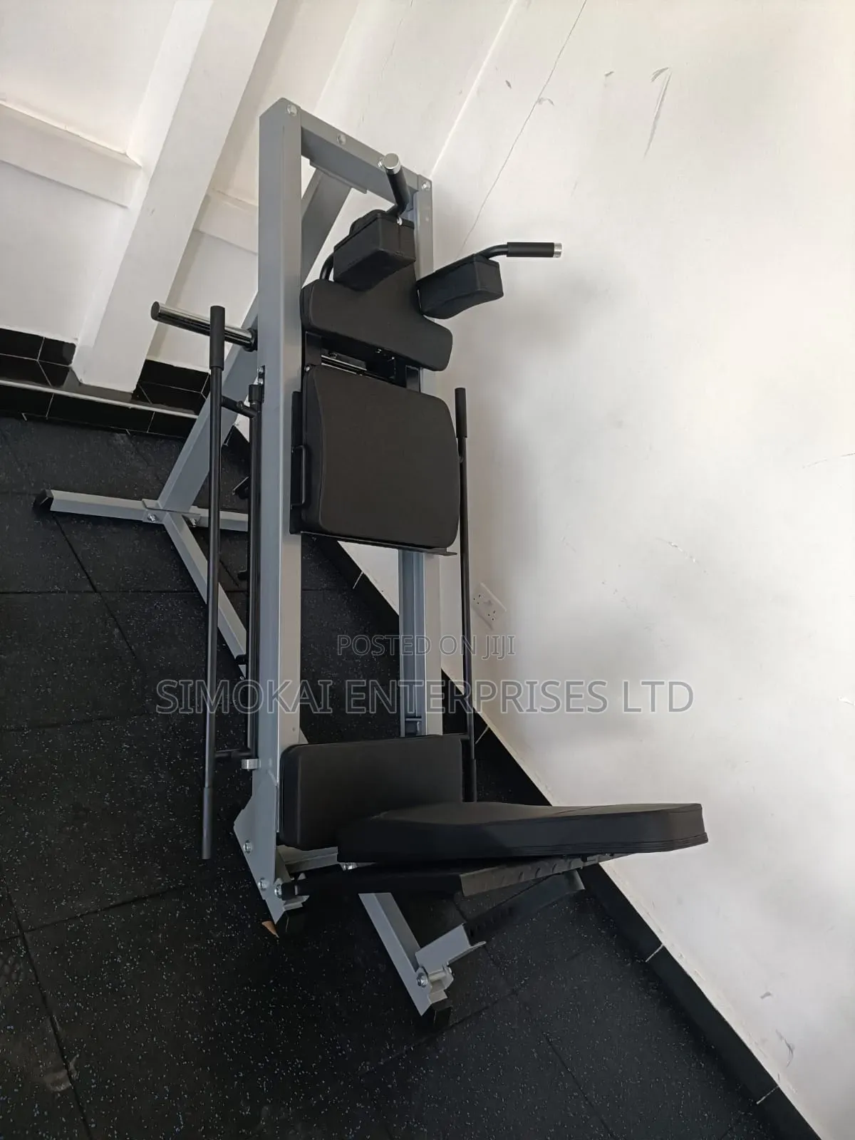 Body Solid Leg Press With a Hack Squat Machine