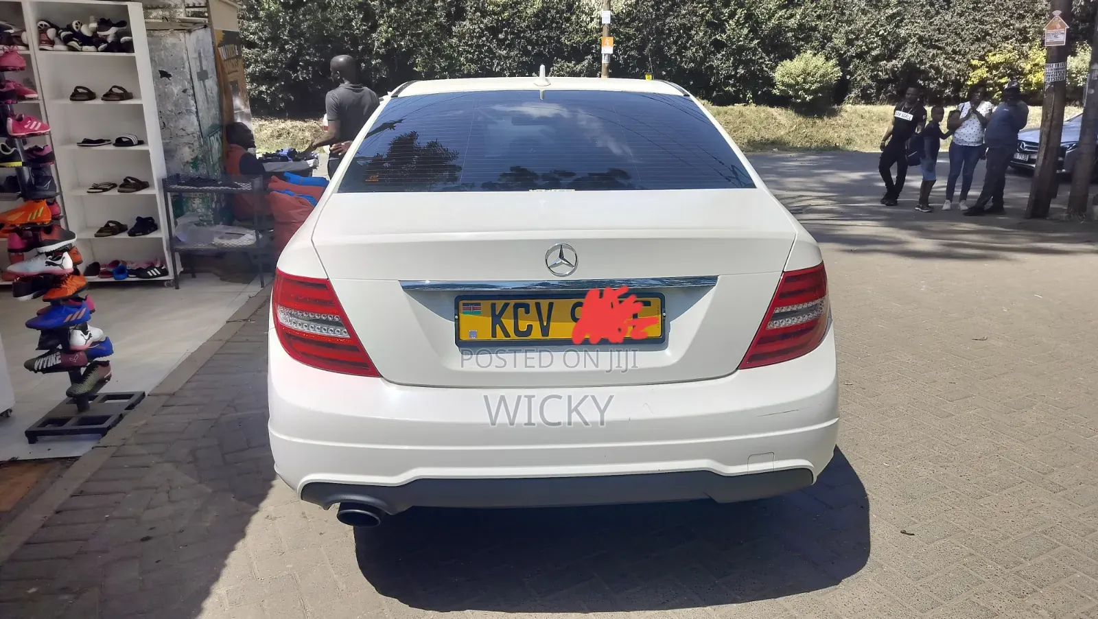 Mercedes-Benz C-Class 2012 Pearl
