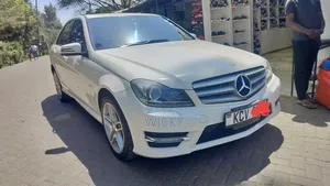 Mercedes-Benz C-Class 2012 Pearl