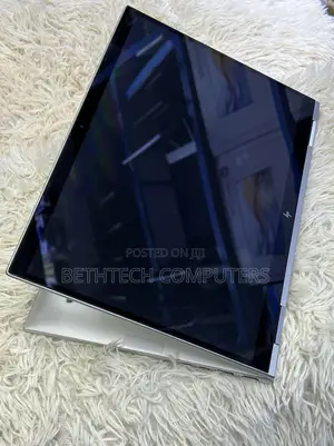Laptop HP EliteBook x360 1040 G10 16GB Intel Core i7 SSD 512GB