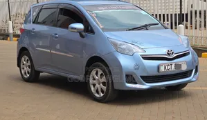 Toyota Ractis 2012 Blue