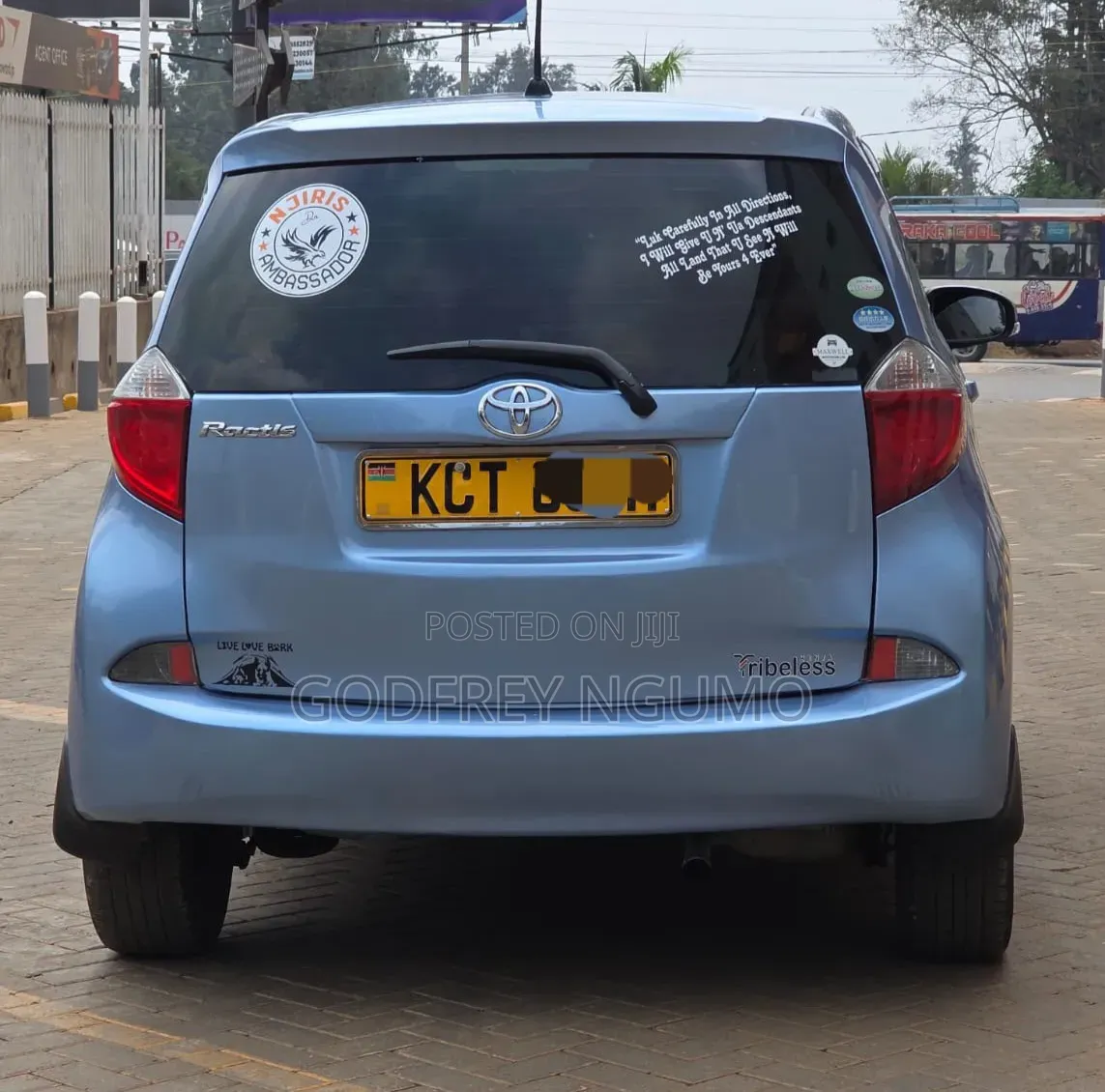 Toyota Ractis 2012 Blue