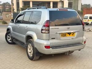 Toyota Land Cruiser Prado 2005 Silver